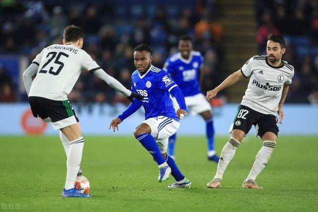 莱万加入欧冠百球俱乐部 进球效率比梅西C罗更高